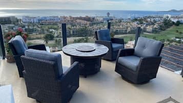 Luxury-Penthouse, 3Â Schlafzimmer, Meerblick | Terrasse/Patio