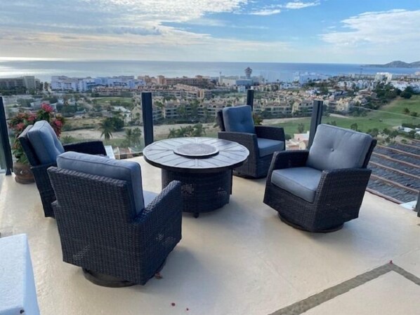 Luxury-Penthouse, 3 Schlafzimmer, Meerblick | Terrasse/Patio