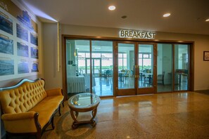 Interior - Esplanada Hotel (Tulcea)