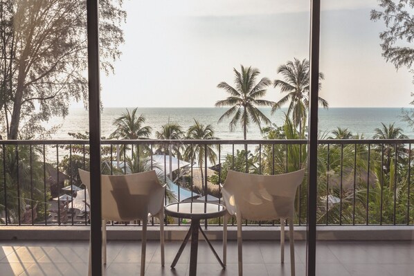 Suite estudio, 1 cama King size, vista al mar | Vista del balcón