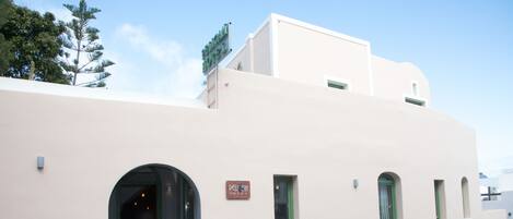 Fachada de la propiedad
