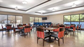 Free full breakfast on weekends