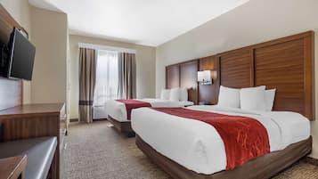 Suite, Non Smoking | Peralatan tempat tidur premium, tilam berlapik, peti besi dalam bilik