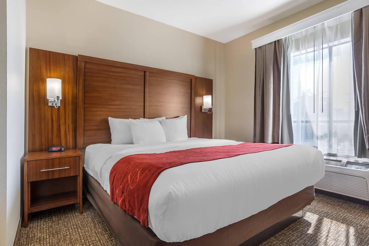 Premium bedding, pillowtop beds, in-room safe, desk