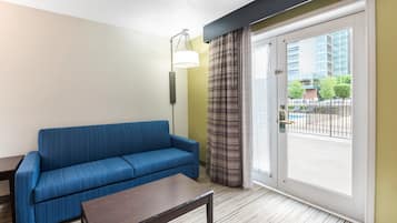 Camas com colchÔes pillow-top, escrivaninha