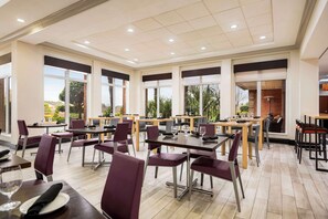 Petit déjeuner préparé sur commande servi tous les jours en supplément