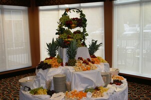 Se sirven desayunos, cenas y cocina americana 