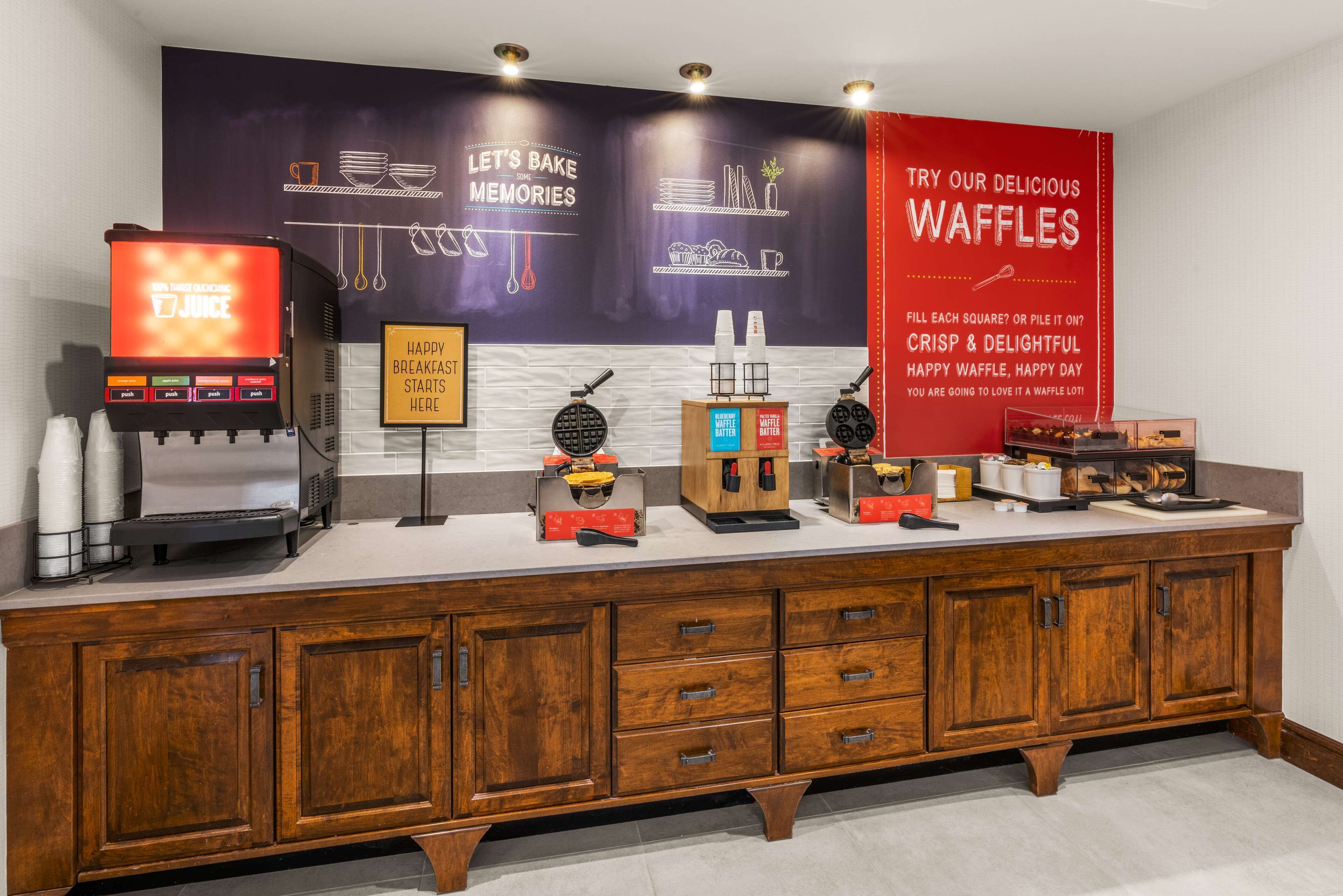 free daily continental breakfast