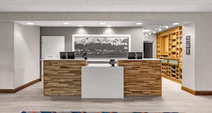 Hampton Inn & Suites Fairbanks