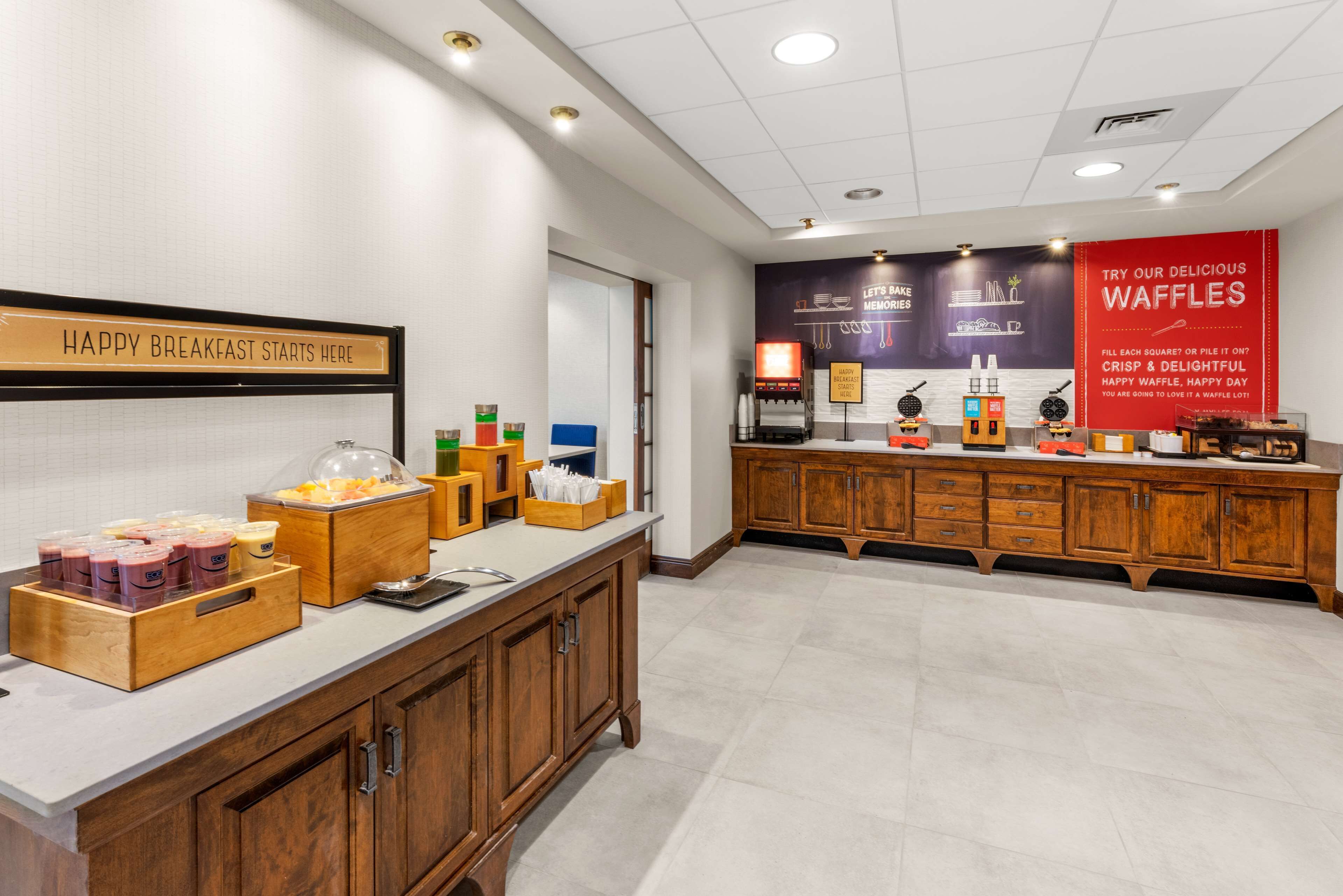 free daily continental breakfast