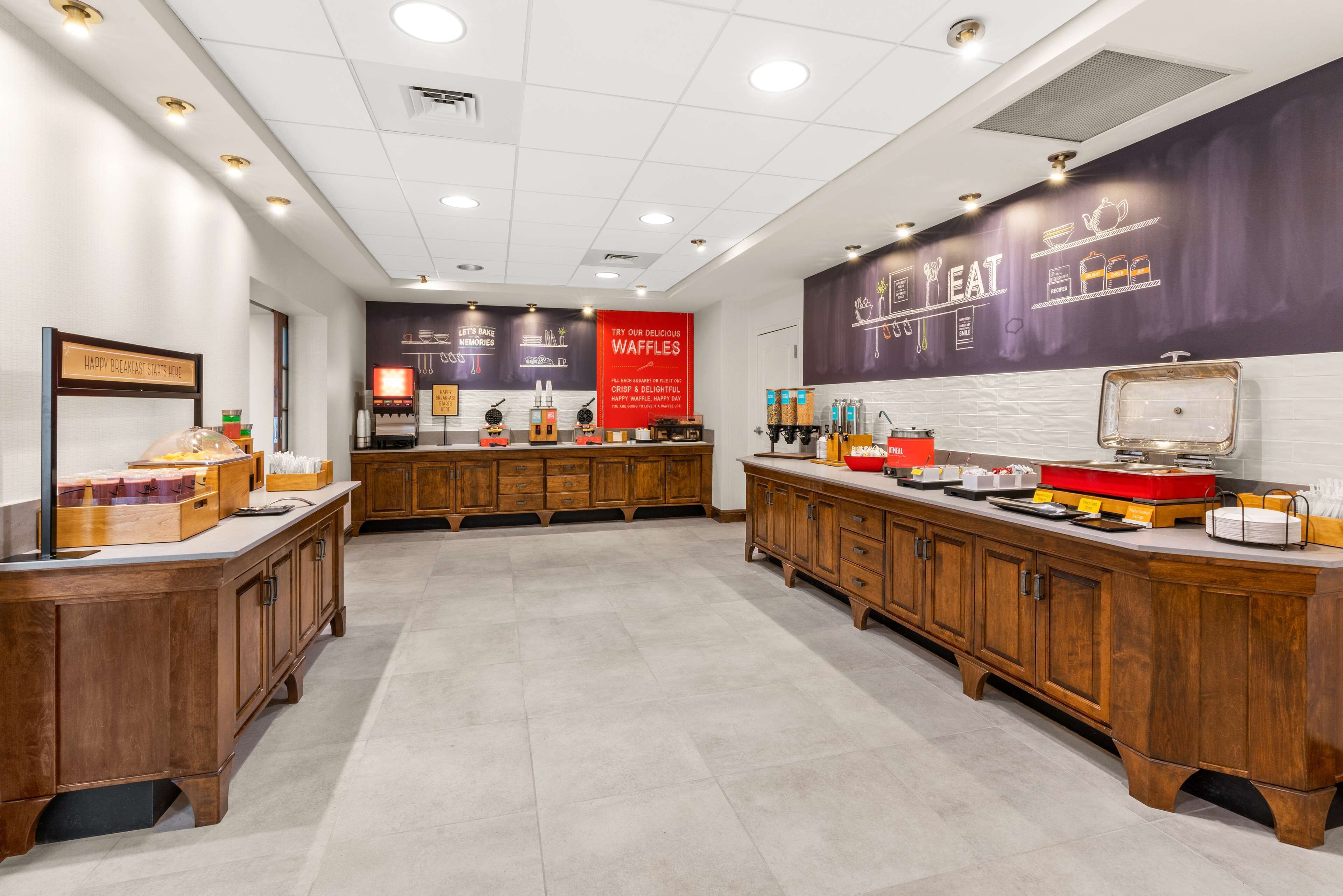 free daily continental breakfast