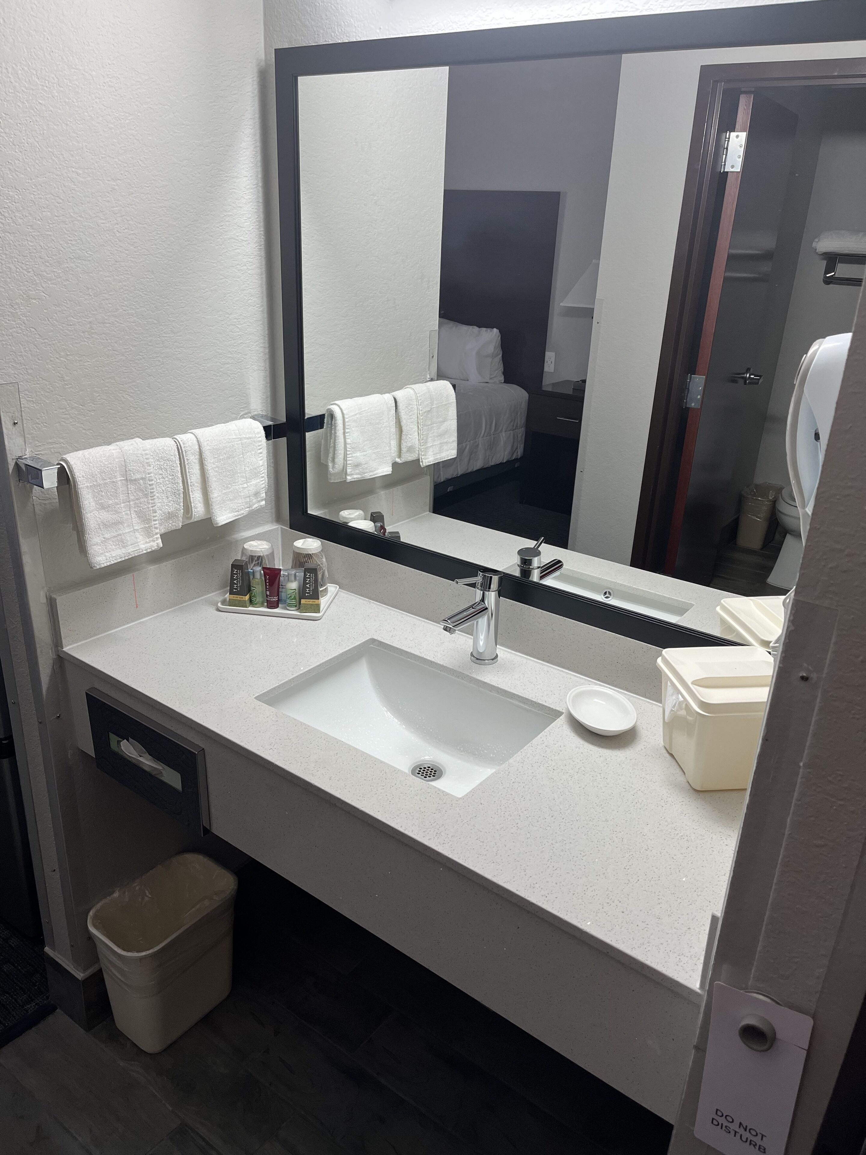 desk, laptop workspace, iron/ironing board, free wifi