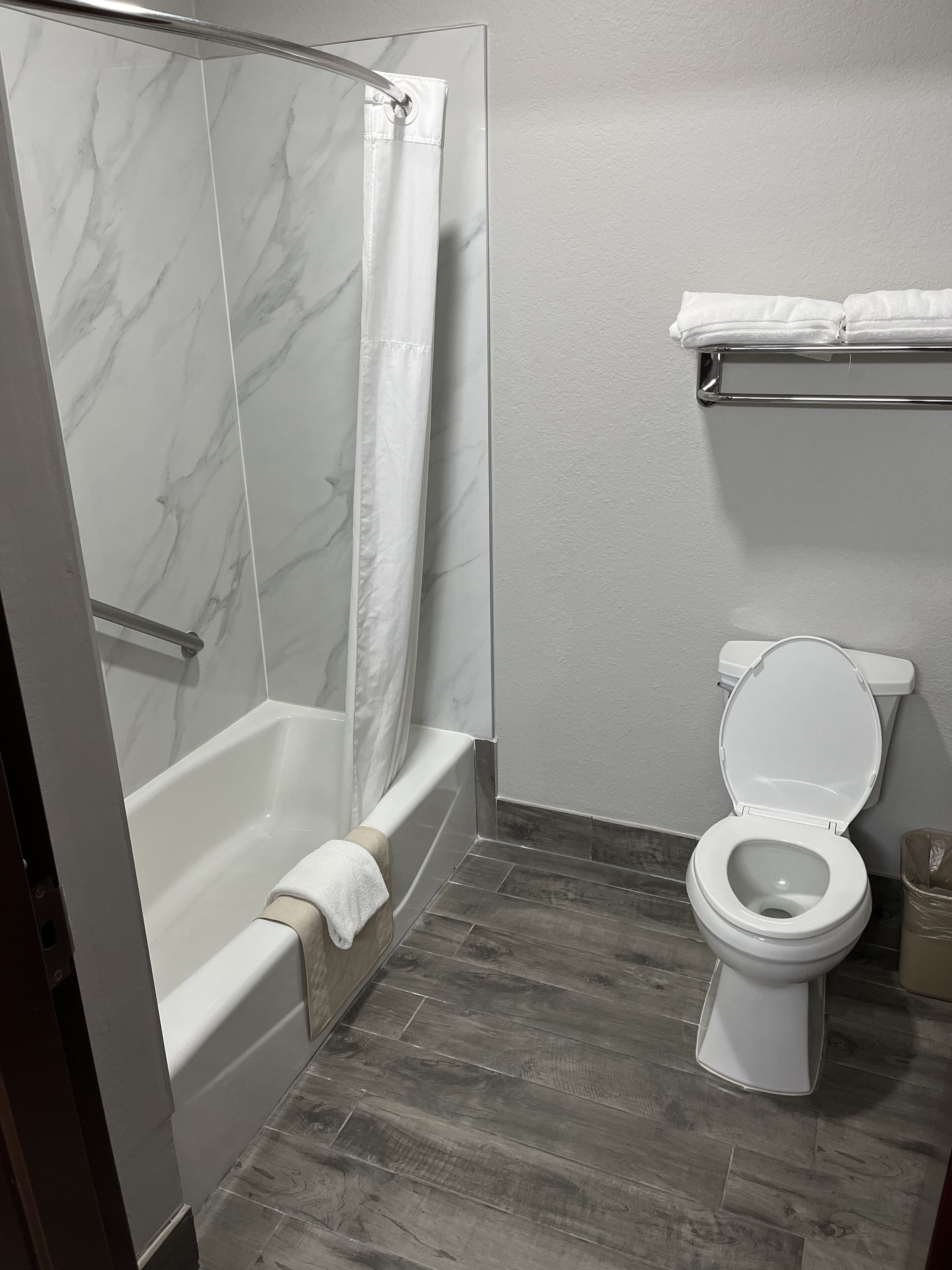 desk, laptop workspace, iron/ironing board, free wifi