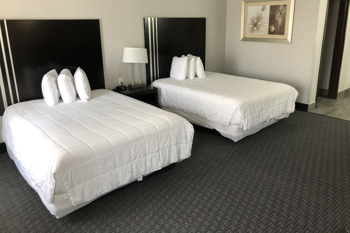 Double Room | Desk, laptop workspace, iron/ironing board, WiFi (free)
