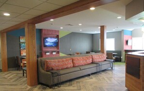 Lobby - Best Western Plus Harrisburg Mechanicsburg (Enola)