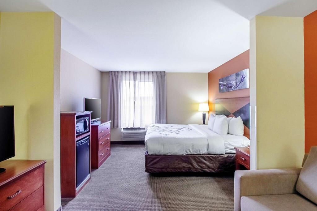 In-room safe, desk, blackout drapes, iron/ironing board