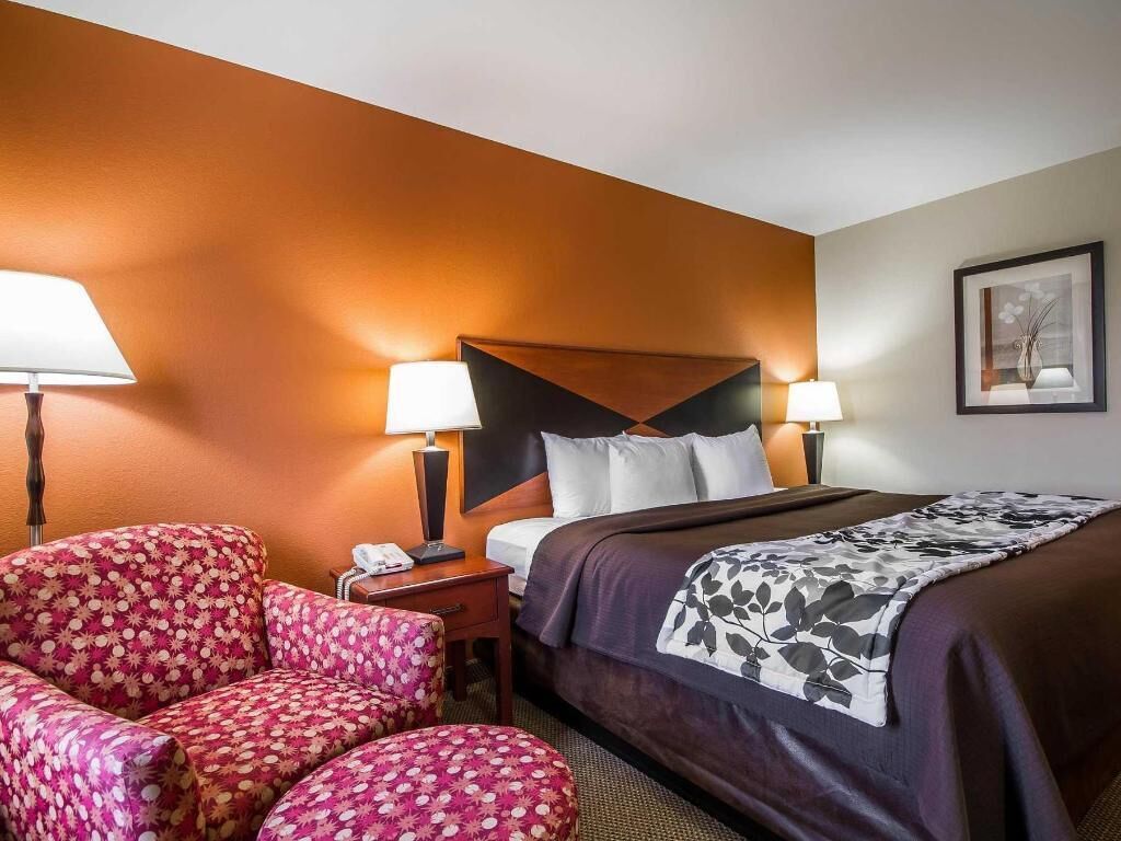 In-room safe, desk, blackout drapes, iron/ironing board