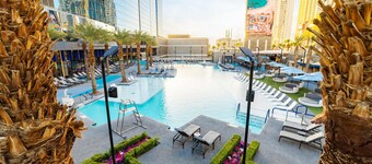 Hilton Grand Vacations Club Elara Center Strip Las Vegas