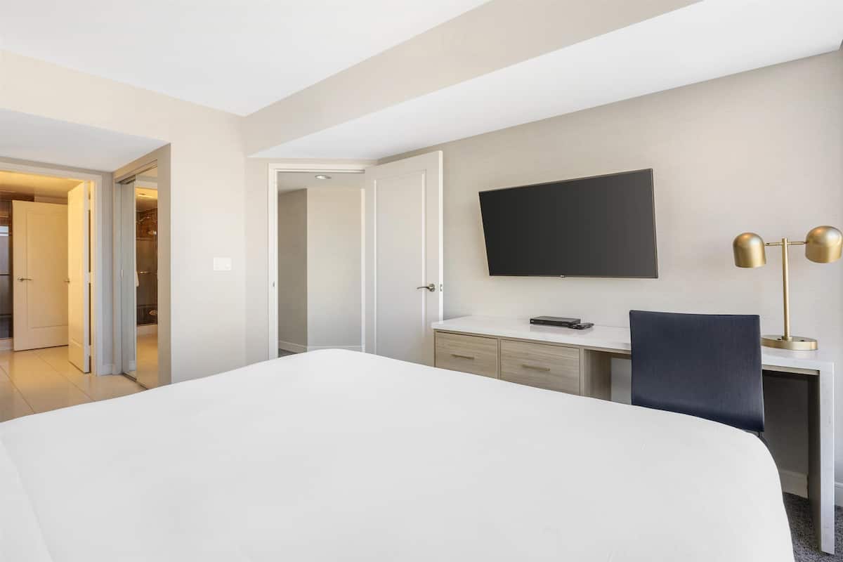 Premium bedding, down comforters, pillowtop beds, in-room safe