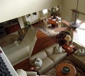 Three Bed, Three and 1/2 Bath Residence | Living area