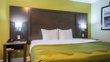 Desk, iron/ironing board, free WiFi, bed sheets