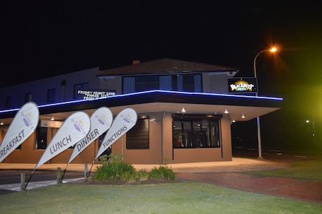 Πρόσοψη καταλύματος