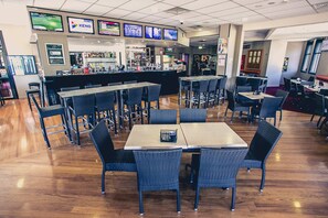 Desayuno a la carta todos los días (con cargo)