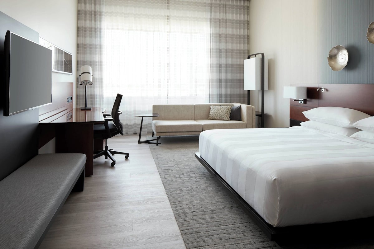 Concierge Room, Rom, 1 kingsize-seng | Sengetøy av topp kvalitet, dundyner og senger med overmadrass