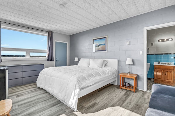 Standard Room, 1 King Bed