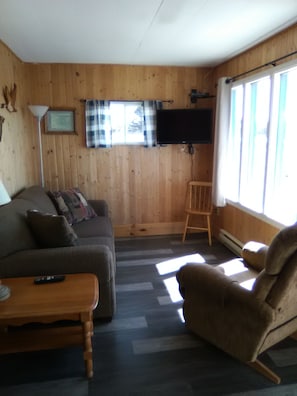 Cottage, 2 Bedrooms | Living room | TV