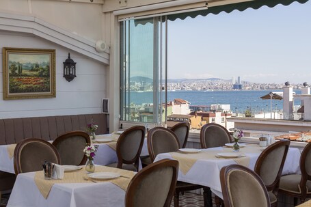 Darussaade Istanbul Special Class - Image 17