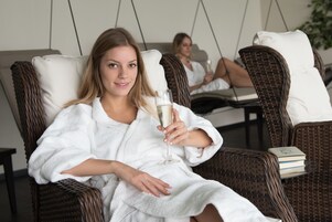 Sauna, hot tub, steam room, body treatments, facials, 4 treatment rooms