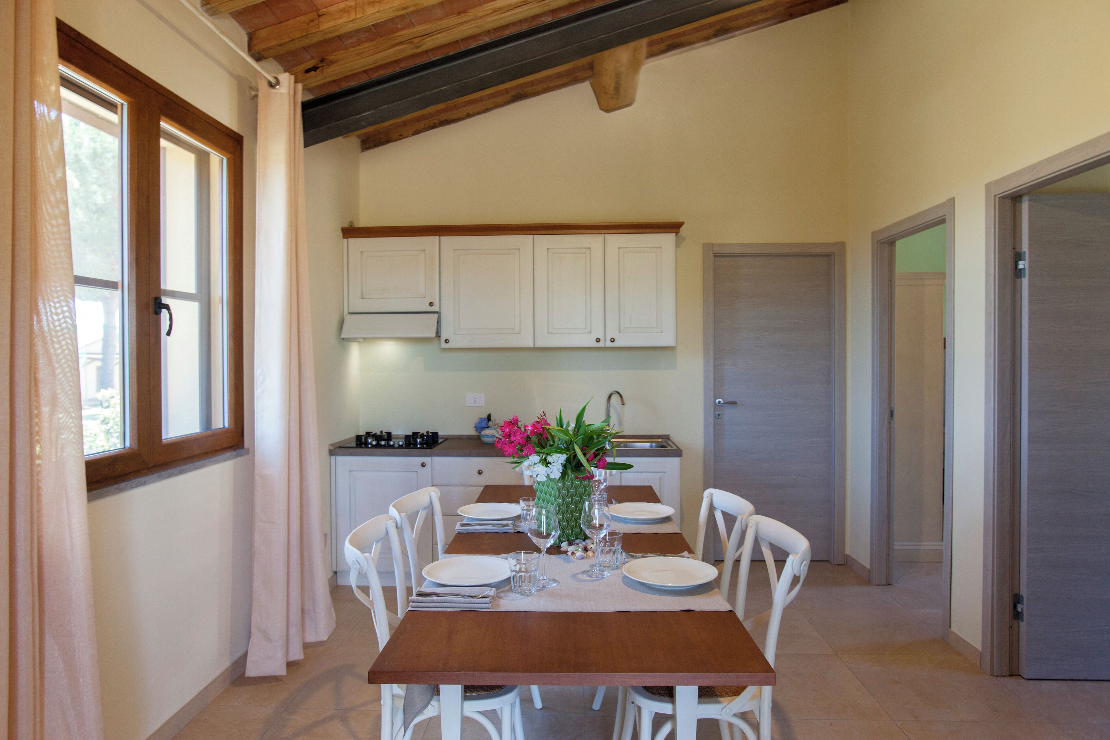 new cottage comfort | living area | led tv