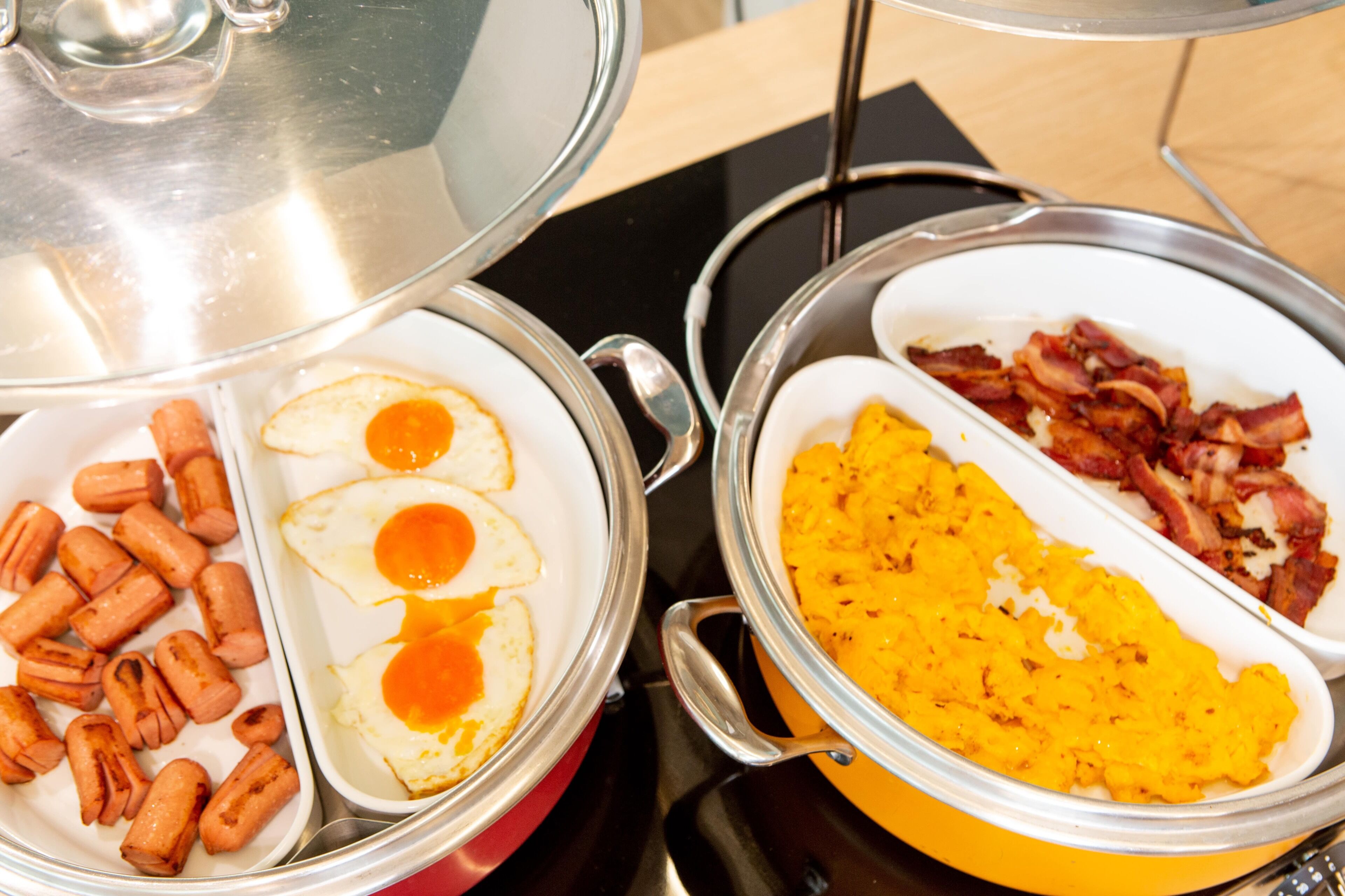 daily buffet breakfast (eur 8 per person)