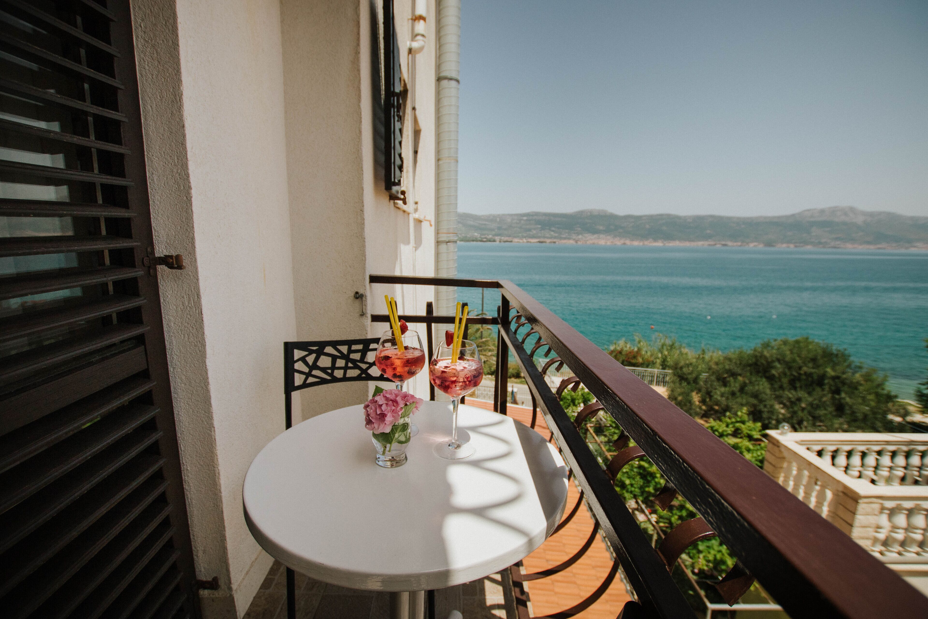 Standard Double or Twin Room, Balcony | Ropa de cama de alta calidad, caja fuerte, escritorio y wifi gratis