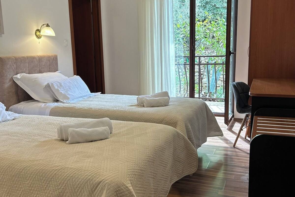 standard double or twin room, balcony | 1 bedroom, premium bedding, in-room safe, desk