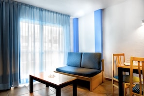 Apartment, 1 Bedroom | Living area