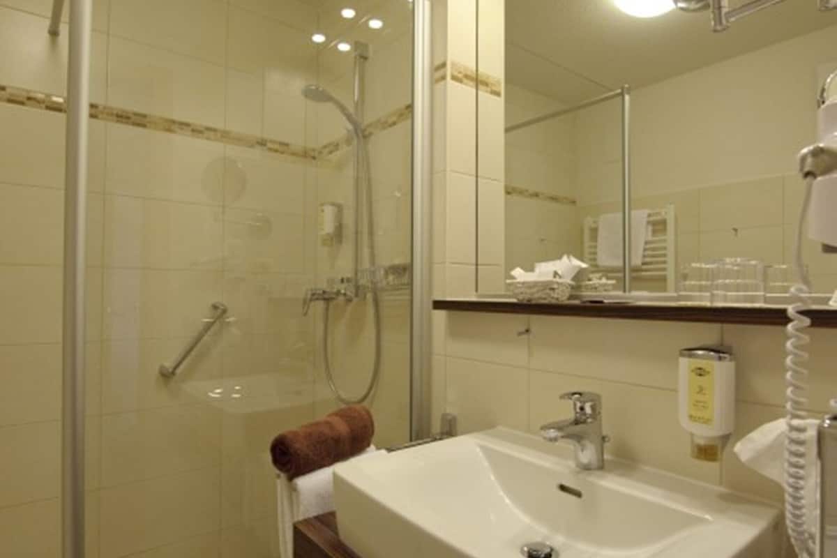 shower, free toiletries, hair dryer, bathrobes