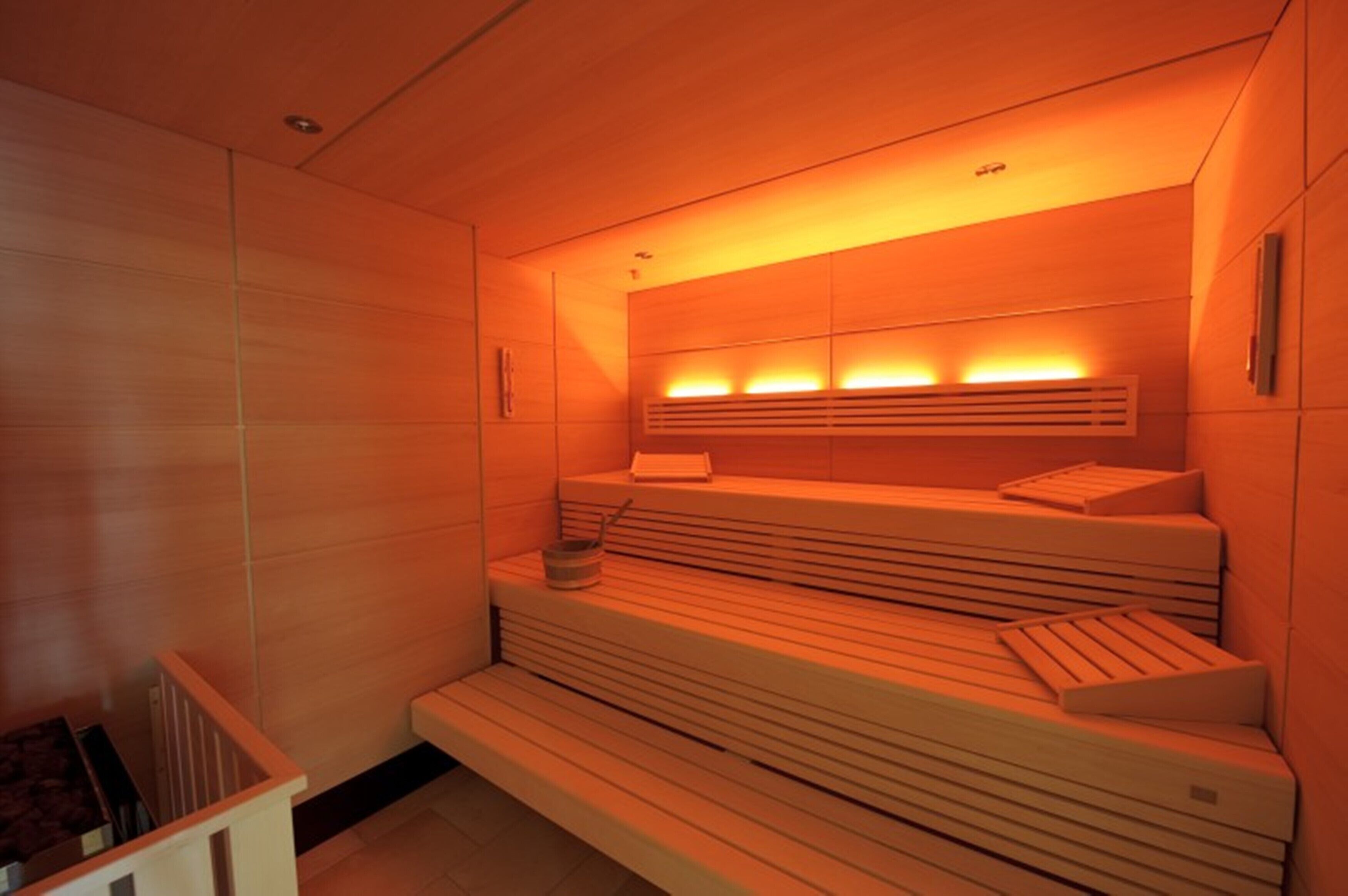 sauna, steam room
