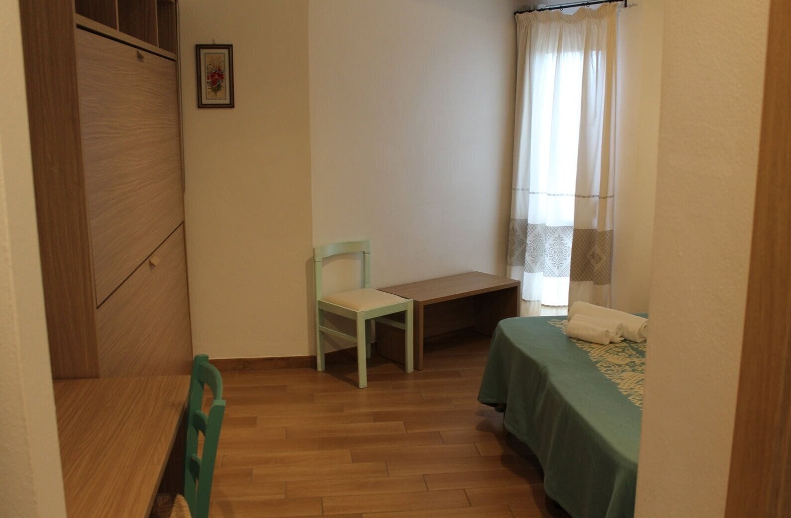 Colchones con efecto memoria y minibar 