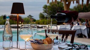 Dinner served  - Hotel Le Mimose (San Teodoro)