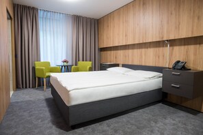 Standard Single Room | Minibar, in-room safe, desk, iron/ironing board - Hotel Zdravilisce Lasko (Lasko)