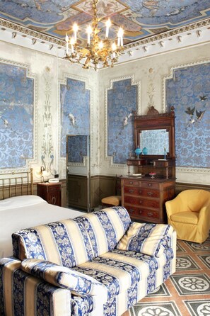 Minibar, individually furnished, blackout drapes, free WiFi - Casa Raffaele Conforti (Maiori)