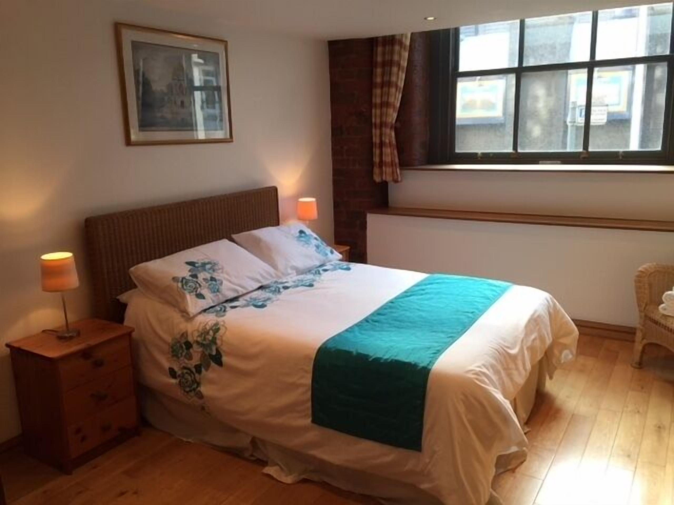 1 間臥室、熨斗/熨衣板、免費無線上網