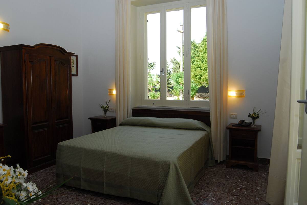 Superior Double or Twin Room | Frette Italian sheets, minibar, in-room safe, desk