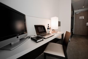 Premium bedding, minibar, in-room safe, desk