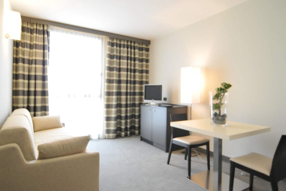 Suite | Biancheria da letto di alta qualità, minibar, cassaforte in camera