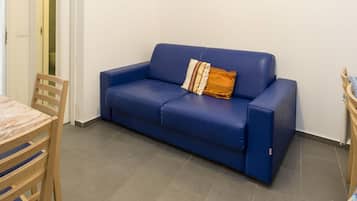 Apartment, 1 Bedroom | Private kitchen | Fridge