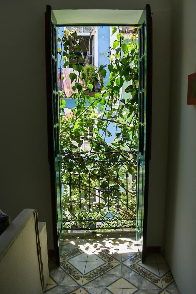 Tamboleiro's Hotel Residence by null