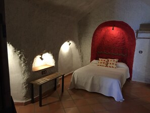 Casa, 2 quartos (Karmen Cave) | Frigobar, quartos à prova de som, ferros/tábuas de passar roupa